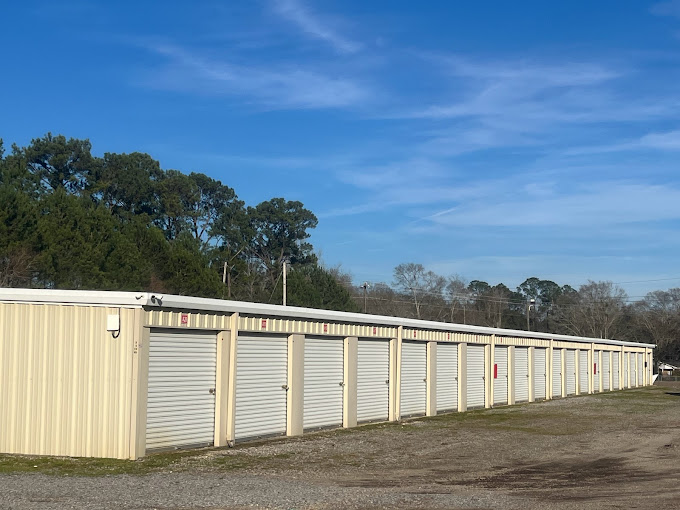 outdoor access self storage units d'iberville ms